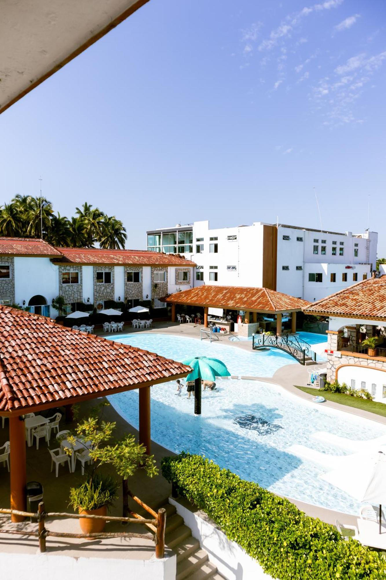 Maria Isabel Colima Hotel Exterior photo